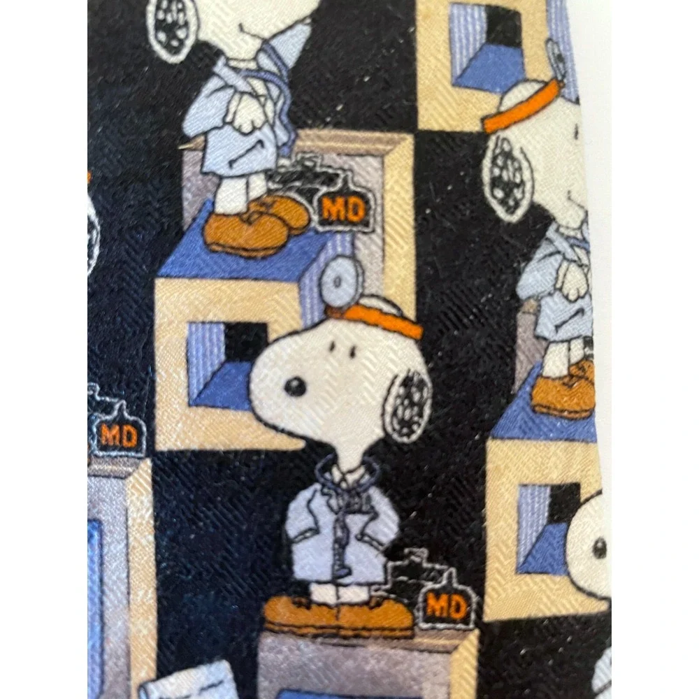 Peanuts United Feature Syndicate Men's Neck Tie Black Clean Bill Of Health Silk